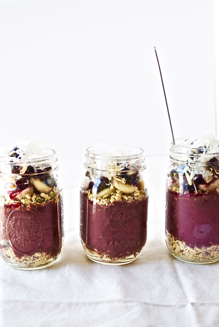 the-classic-acai-bowl