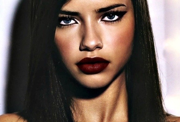 adriana-dark-lip